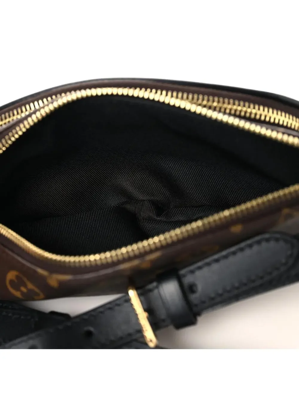 Louis Vuitton Keepit Bumbag #360781L16B